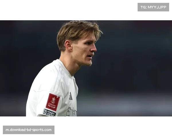 阿森纳中场调度调整：厄德高缺阵时史密斯罗组织重任